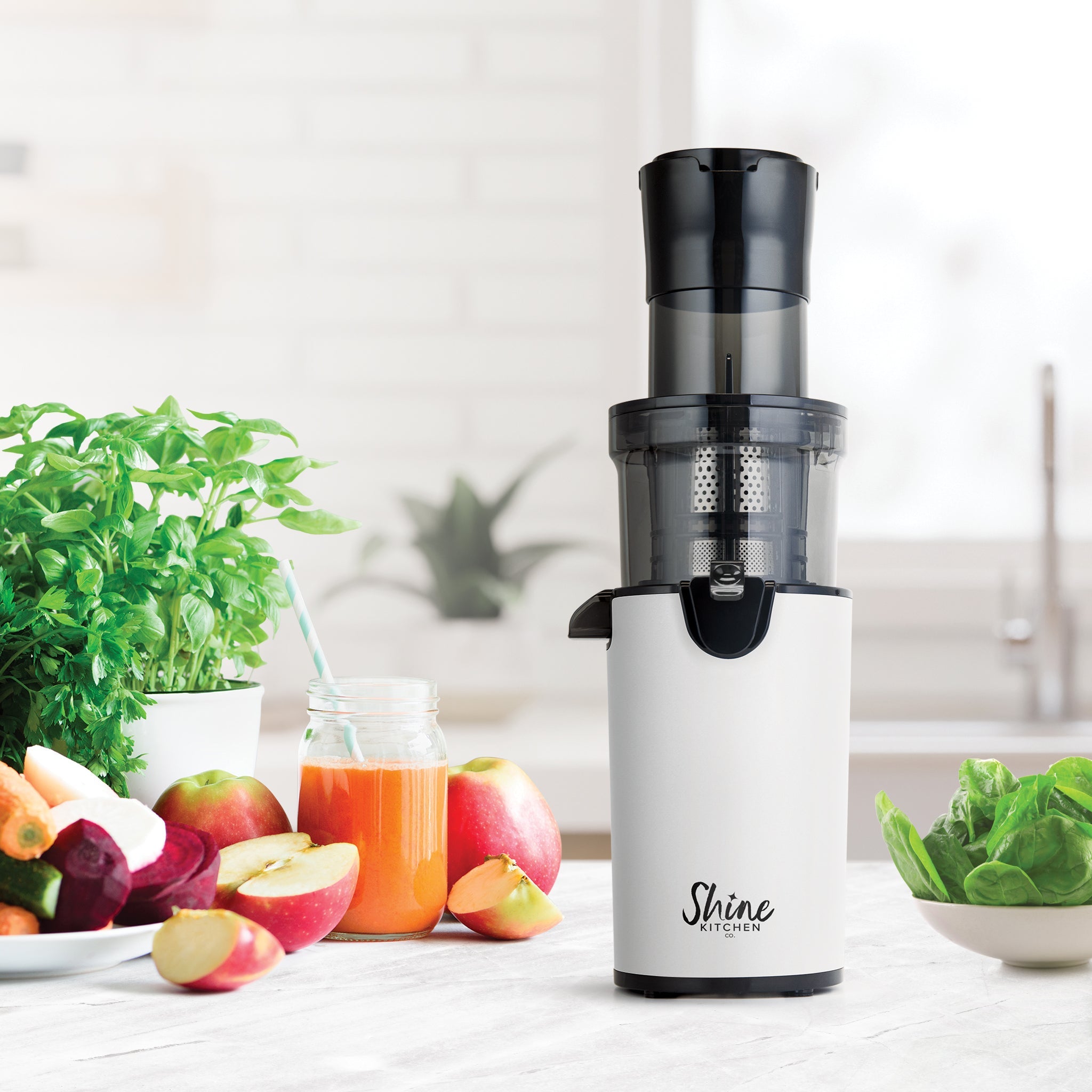 Shine Kitchen Co.® Easy Cold Press Juicer with XL Feed Chute - White